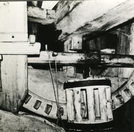 Brake wheel and lantern pinion in a toe mill in Föglö, Åland