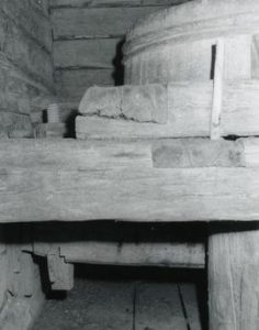 Tentering gear in a toe mill in Jalasjäivi, South Bothnia