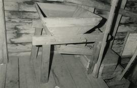 Stones and hopper in a toe mill on a pivot in Nurmijärvi, Pielisjärvi, North Karelia