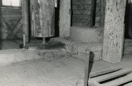 Upright shaft and footstep braces in the parish museum mamsel mill in Janakkala, Tavastland, Häme