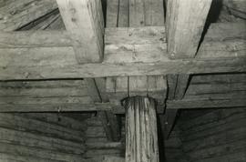Base of hollow post and upright shaft in Jalasjärvi museum magpie mill in South Bothnia