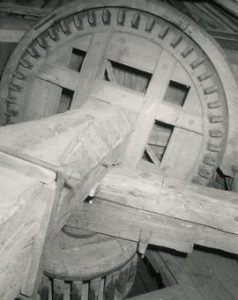 Brake wheel and wallower in Orivesi Parish Museum, Häme
