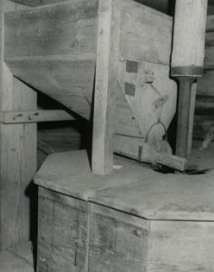 Stones in Vikelä Farm magpie mill in Ylöjaäivi, Taivalpohja, Häme