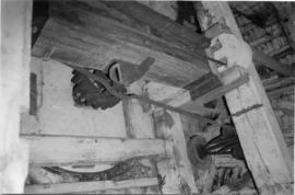 Stone nut, bridge tree and governor, smock mill, Great Thurlow