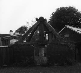 Ruined roundhouse, Hollow-post mill, Mitcham Common
