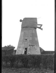 Fen Street Mill, Bressingham, with no sails or sweeps