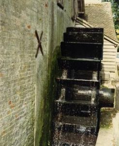 Waterwheel turning, Mapledurham Mill, Mapledurham