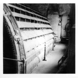 Glasshouses, tension wheel with rim drive