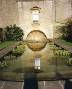 Photograph of a non-millstone pond design, Abbotswood, Gloucestershire