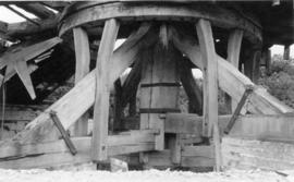 Mainpost and Crosstrees, post mill, Chinnor