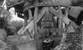 Mainpost and Crosstrees, post mill, Chinnor