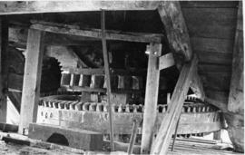 Wallower and auxiliary drive crown wheel, post mill, Chinnor