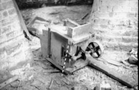 Unidentified machinery, post mill, Chinnor