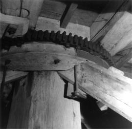 Winding rack on collar, post mill, Ramsey