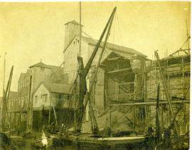 Wall collapse of grain silo for Cranfield's Mill