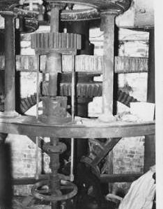 Blackford Mill, Wootton Wawen, internal, pit wheel and wallower, spur wheel, stone nut