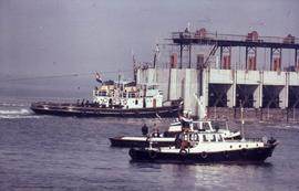 "Dutch Delta Project 5 - Damming with caissons"