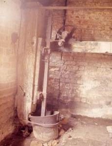 "Redditch Forge Mill - Stone crusher"