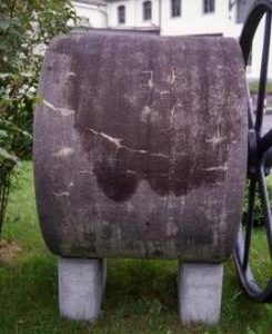 "Papermaking - Papier Fabrik Netstal - wood grindstone"