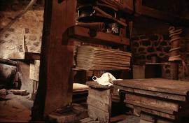 Ambert, Richard de Bas Press