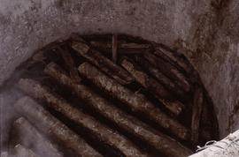 China - Zhenfeng. Long Jin - Mulberry. Bottom of Cooker