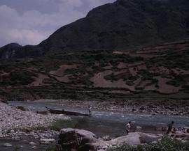 China. Ping Jiang. Boat bow-hauled