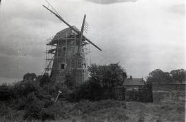 "Bradwell, Bucks - repairs to cap"