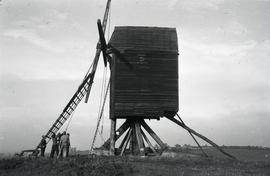 "Brill - raising 1st sail"