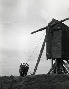 Brill Windmill - raising second stock