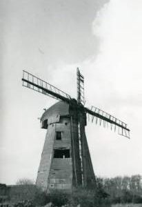 Smock mill, South Ockendon, derelict