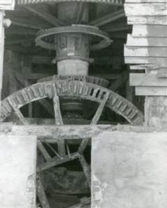 Pit wheel, wallower and spur wheel, Woodbridge Tide Mill, Woodbridge