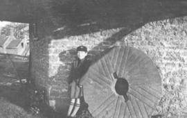 Peak millstone, Stocks Green Mill, Hildenborough