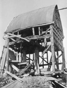 Derelict Buck, post mill, Chinnor