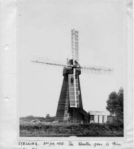 New sweeps being fitted, Davison's Mill, Stelling Minnis