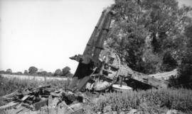 Wreckage of windshaft, West Mill, Great Whelnetham