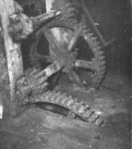 Hatch raising gear, Eling Tide Mill, Totton and Eling