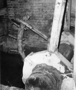 Undershot wheel, Priory Mill, Wherwell