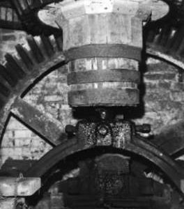 Pit wheel and wallower, Padner's Mill, Alderholt
