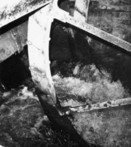 Water wheel, Manor Farm Mill, Broughton