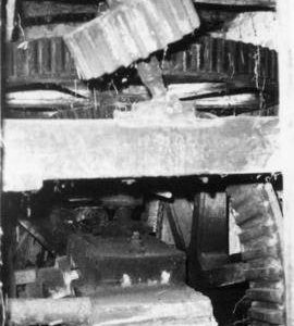 Stone nut, pit wheel and spur wheel, Manor Farm Mill, Broughton