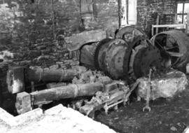Hammers and gear, Holbeam Mill, East Ogwell