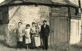 "La Famille Delia, Hoymille, Bergues, Nord"