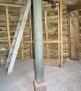 Upright shaft on bin floor, smock mill, Crowfield