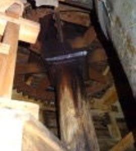 Upright shaft and great spur wheel, Cat and Fiddle Mill, Dale Abbey