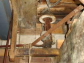 Governor and steelyard for tailstones, post mill, Friston, Suffolk