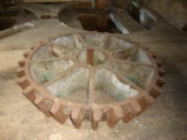 Displaced head wallower, post mill, Friston, Suffolk