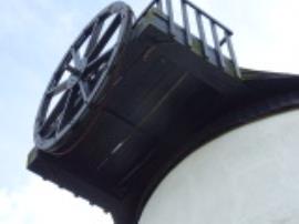 Winding wheel and access platform, Melin Llynon, Llanddeusant