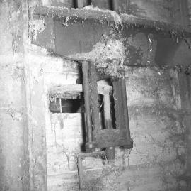 Watermill, Coley Farm, Gnosall - one of the bridge trees with tentering and disengagement devices