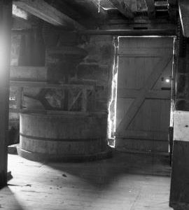 Harracles Mill, Rudyard - the pair of stones driven by an off-shaft