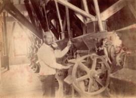 [?] Duncan McCorquodale on the rollerfloor of the Sussex Street Mill